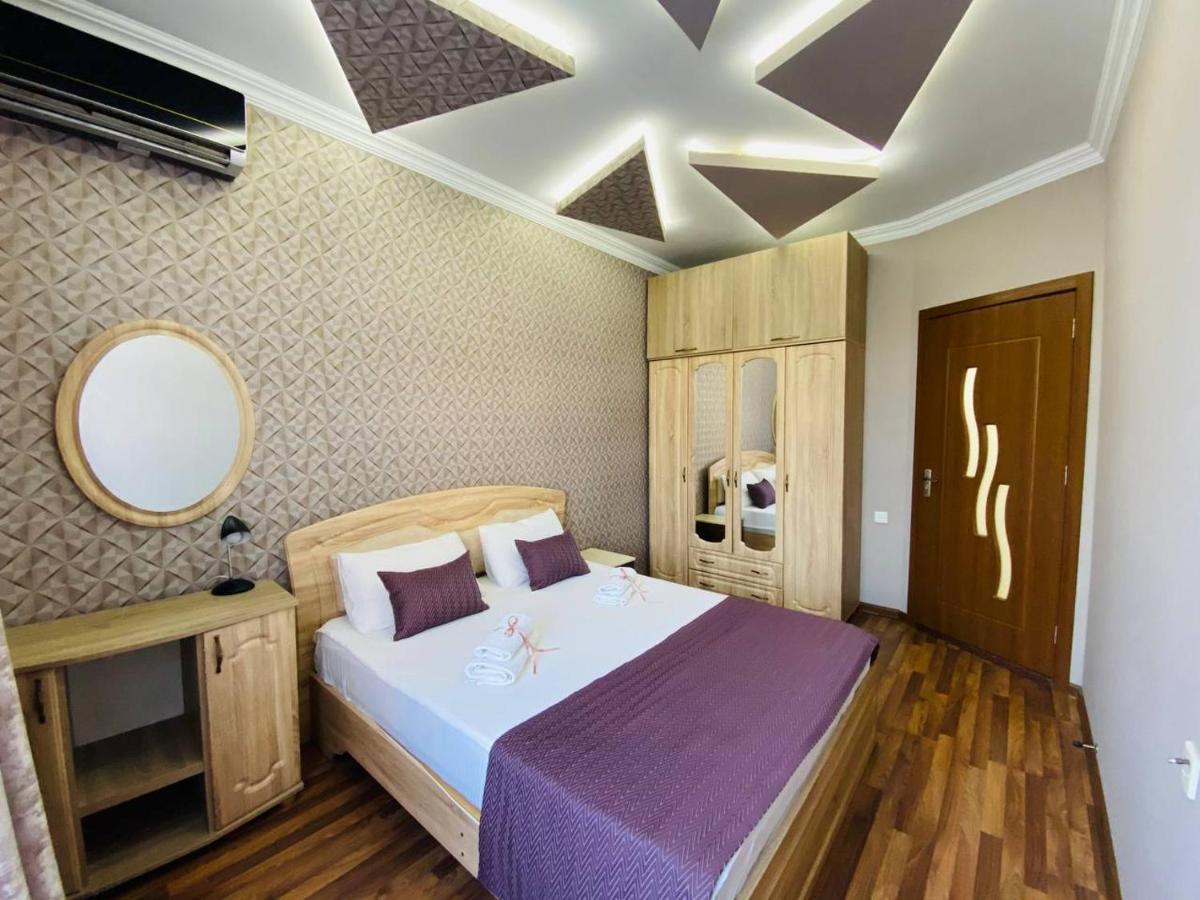 Elite Home 巴统 外观 照片